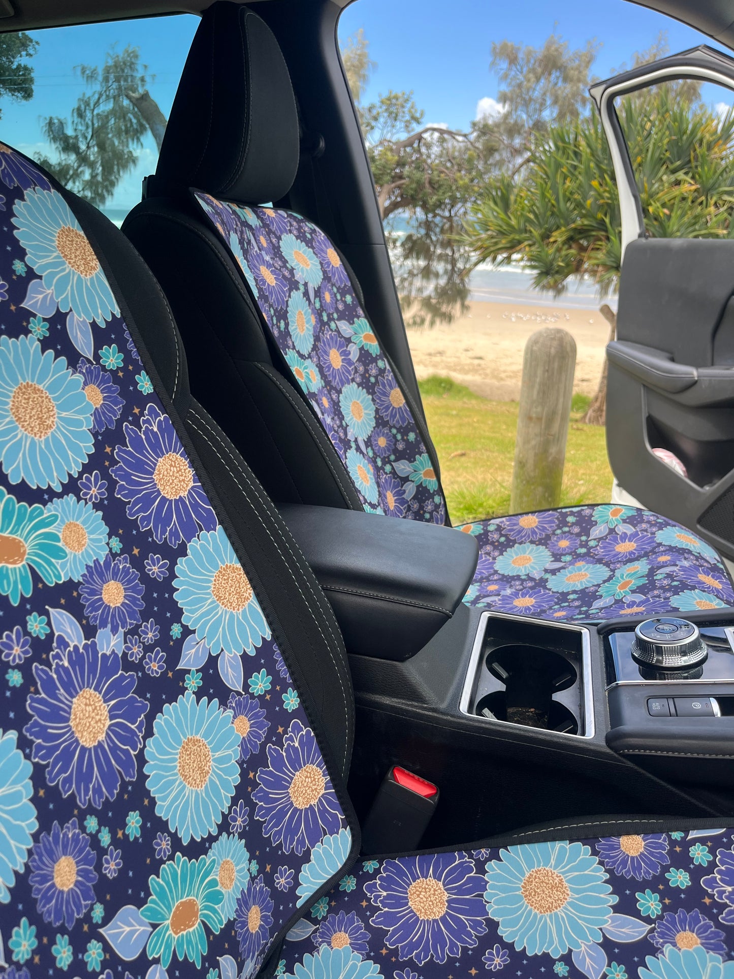 Daisy Blues Seat Cover